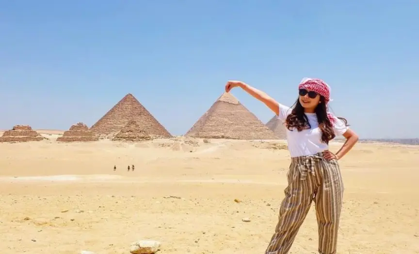 Full-Day Cairo Tour – Pyramids, Sphinx & Egyptian Museum