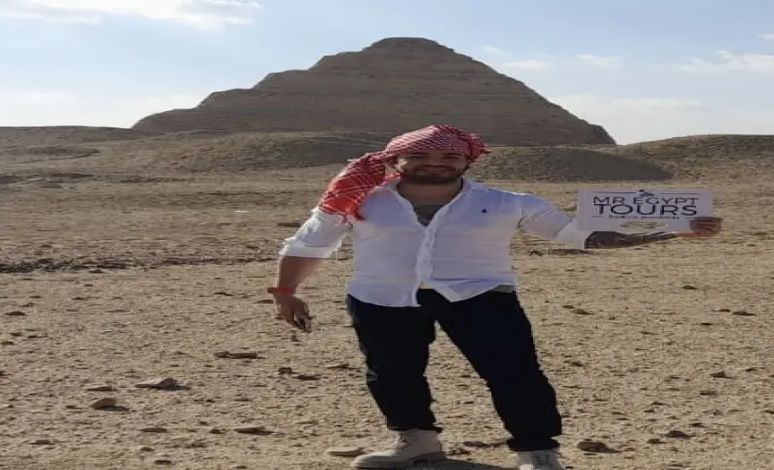 Day tour to Giza pyramids & sphinx, saqqara and Memphis